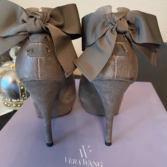 COPY - New Vera Wang Royce Peep Toe Bow Back Booties - Picture 3 of 4